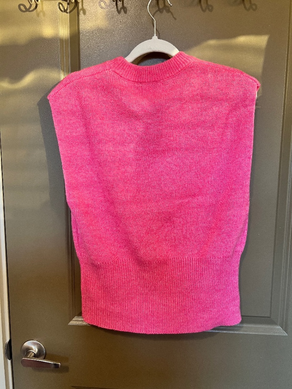 Molly Bracken Premium Hot Pink Sleeveless Sweater Vest Size Large